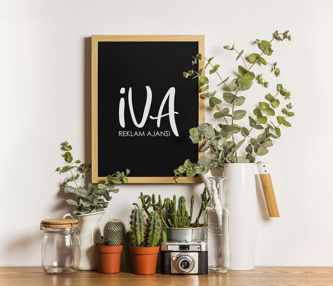 İVA Reklam Ajansı ekibi çalışırken